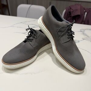 Cole Haan Men's Perforated Lace-Up Oxfords in Charcoal Gray/White Sole, Sz 10